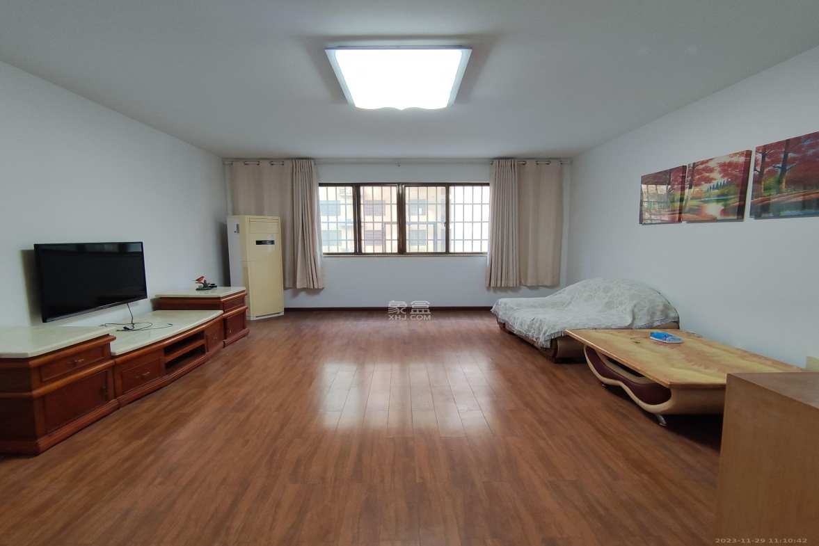 湘核佳苑  3室2厅2卫   2400.00元/月室内图1