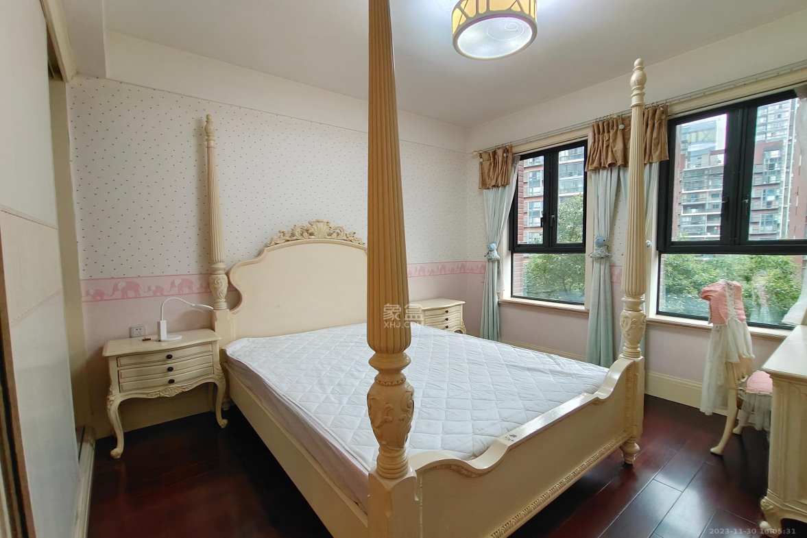 中隆国际御玺  4室2厅1卫    6500.0元/月 中隆国际御玺  4室2厅1卫    6500.0元/月室内图