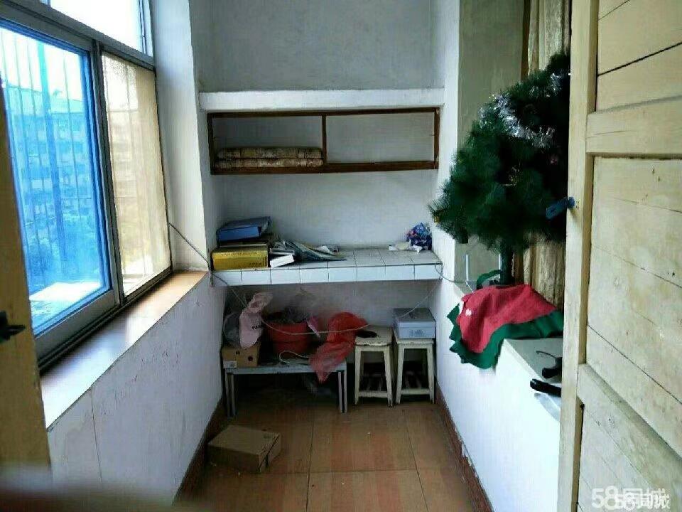 418家属区  2室1厅1卫    600.0元/月室内图