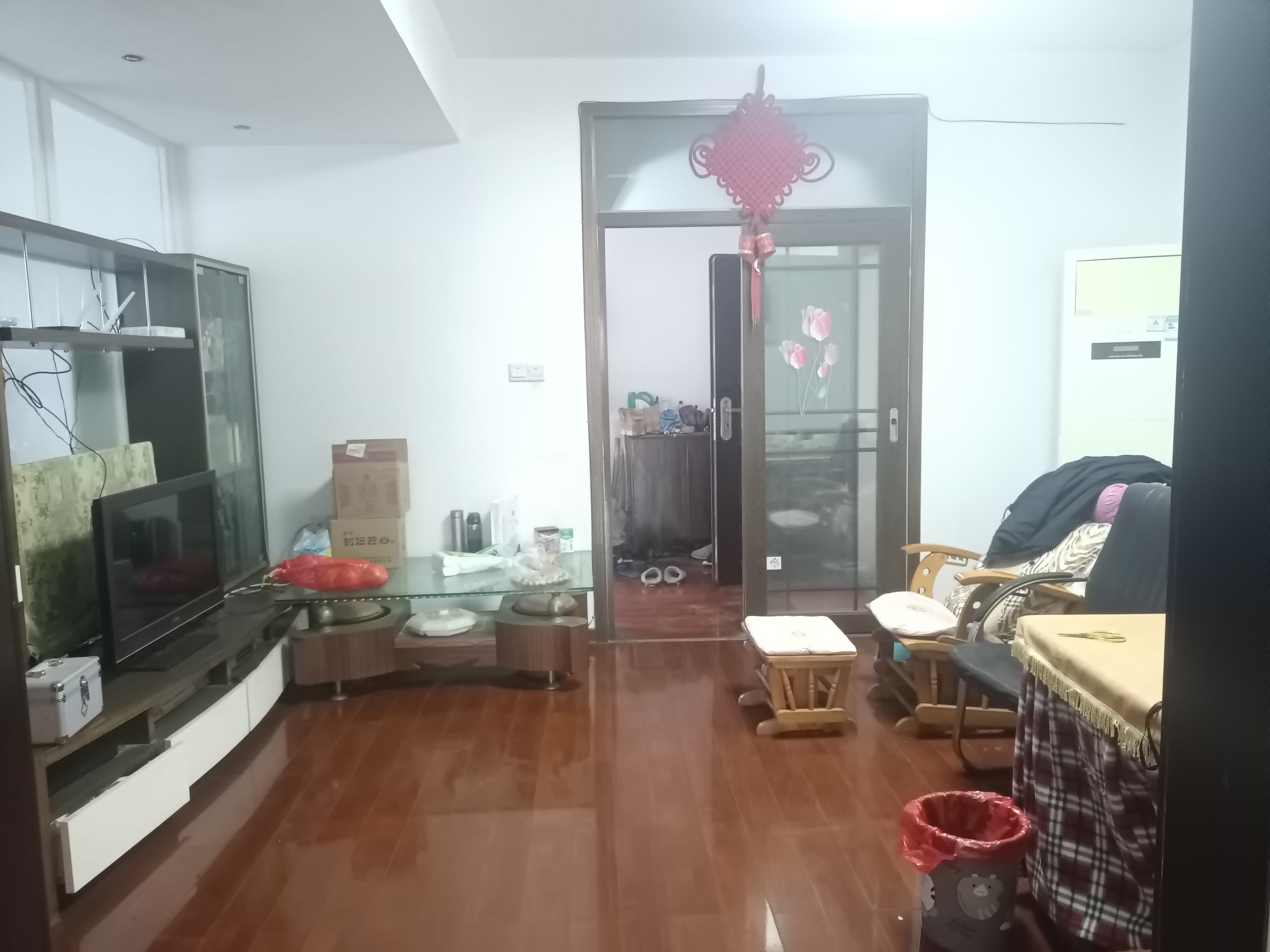 植绒厂居民小区  3室2厅1卫    32.8万