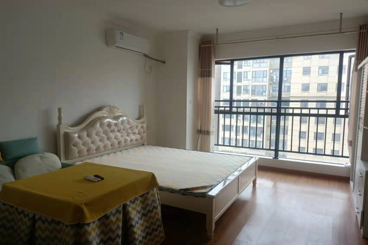 五江碧桂园城市广场  1室1厅1卫    1300.0元/月室内图1