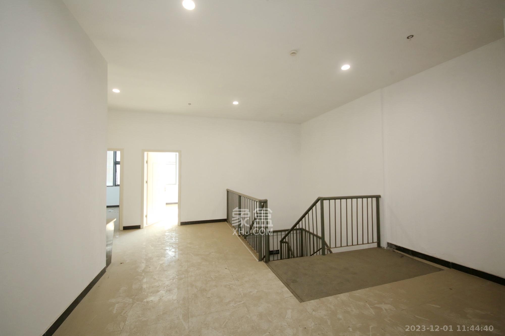 万达公馆   295.0㎡      29000.0元/月室内图