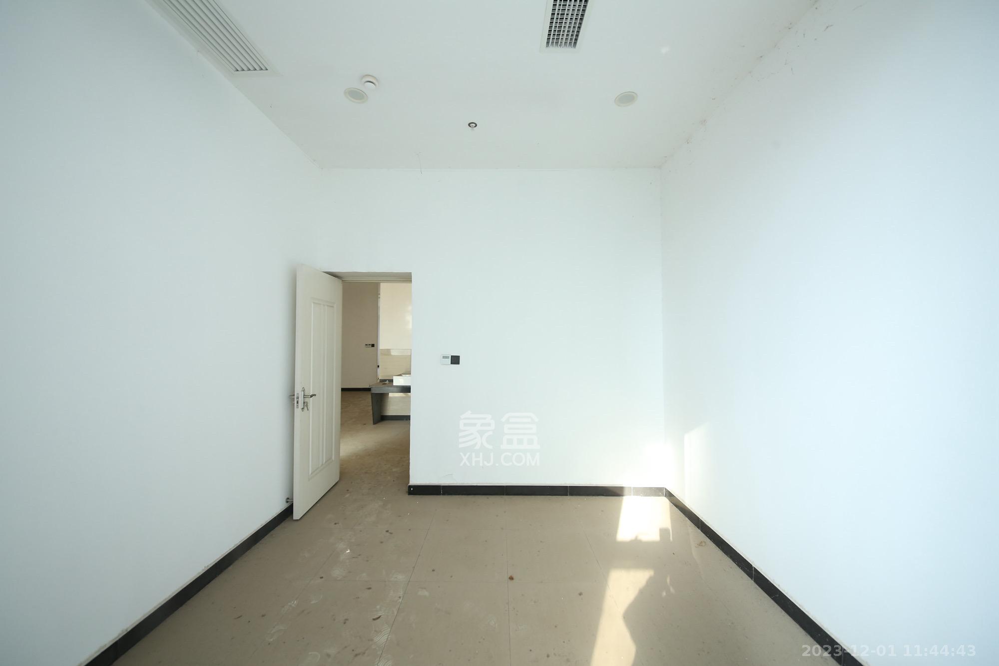 万达公馆   295.0㎡      29000.0元/月室内图