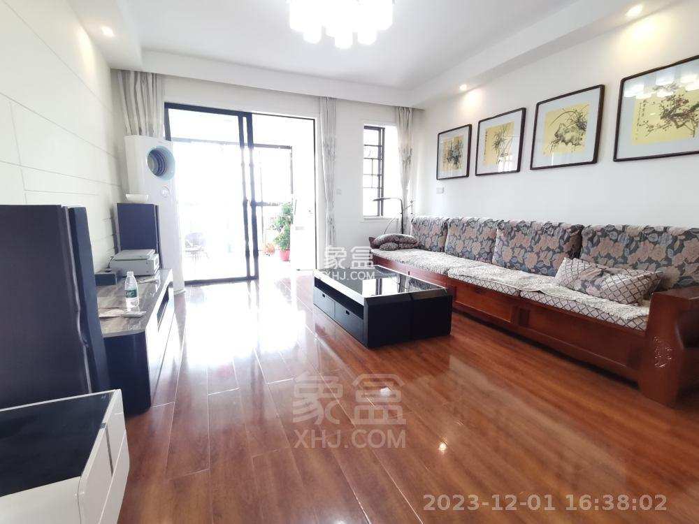 莱茵小镇 4室2厅2卫 1600.0元/月 莱茵小镇 4室2厅2卫 1600.0元/月室内图