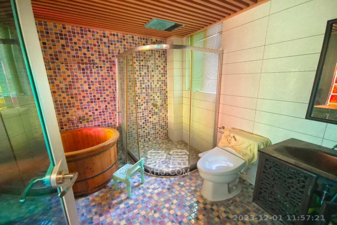 圣爵菲斯  4室2厅2卫    2500.0元/月室内图