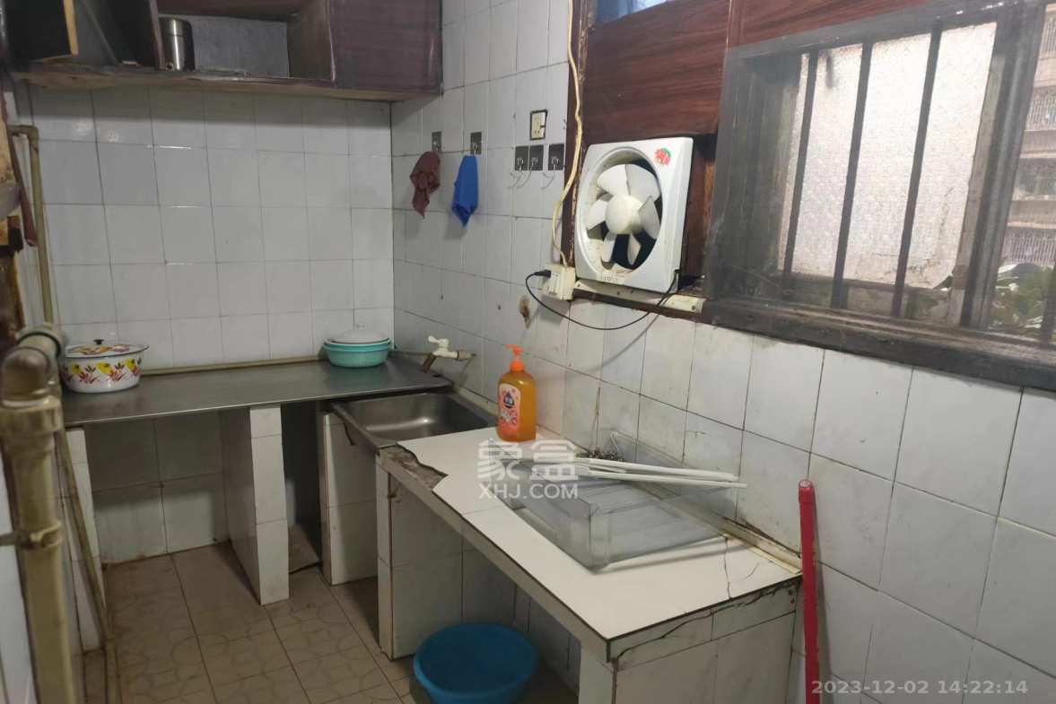 荣安宿舍 2室1厅1卫 1400.0元/月 荣安宿舍 2室1厅1卫 1400.0元/月室内图