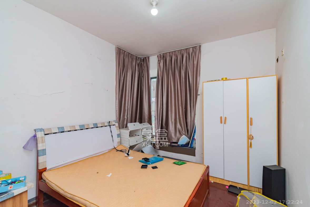 藏珑湖上国际花园 3室2厅2卫 2600.0元/月 藏珑湖上国际花园 3室2厅2卫 2600.0元/月室内图