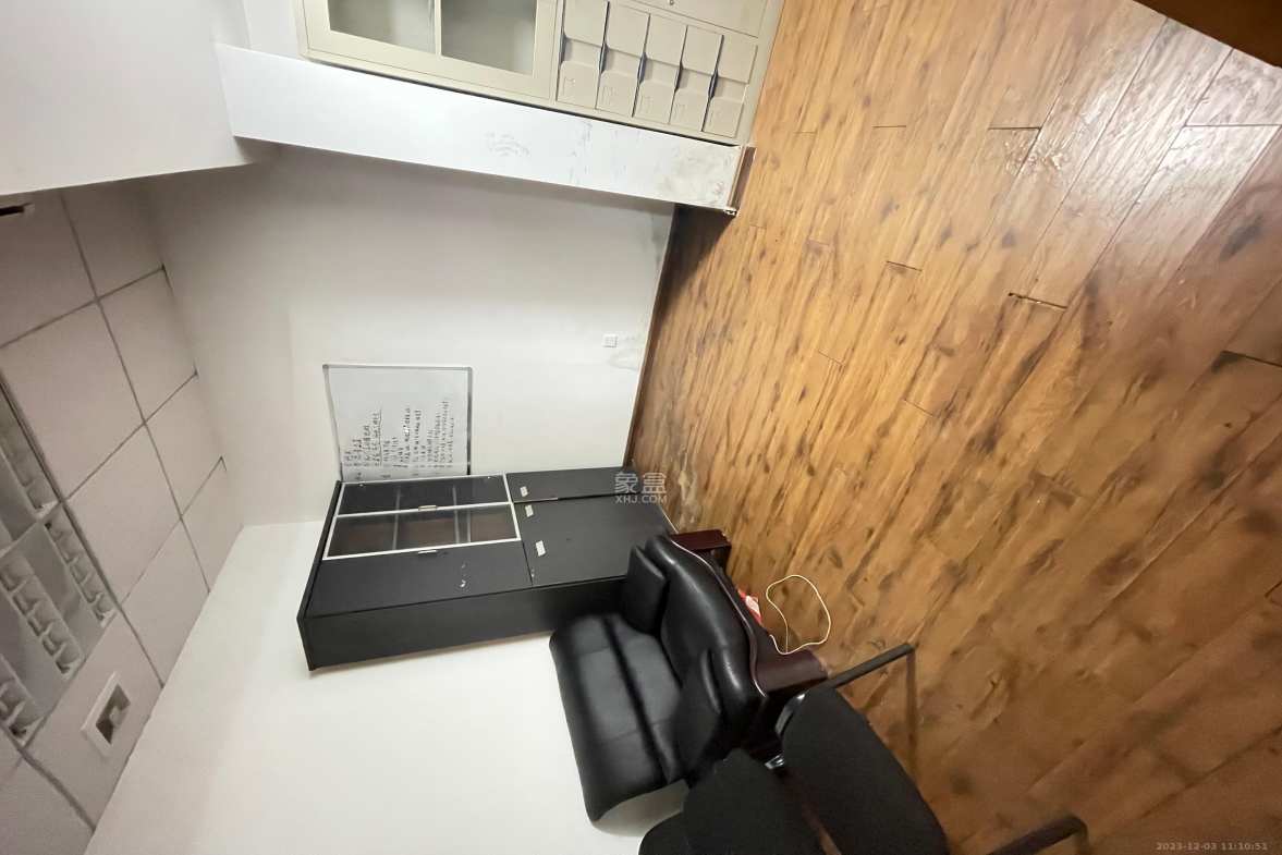 和庄  8室2厅2卫    8000.0元/月室内图