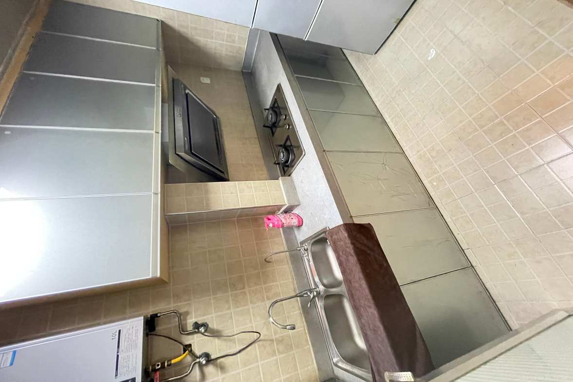 和庄  8室2厅2卫    8000.0元/月室内图