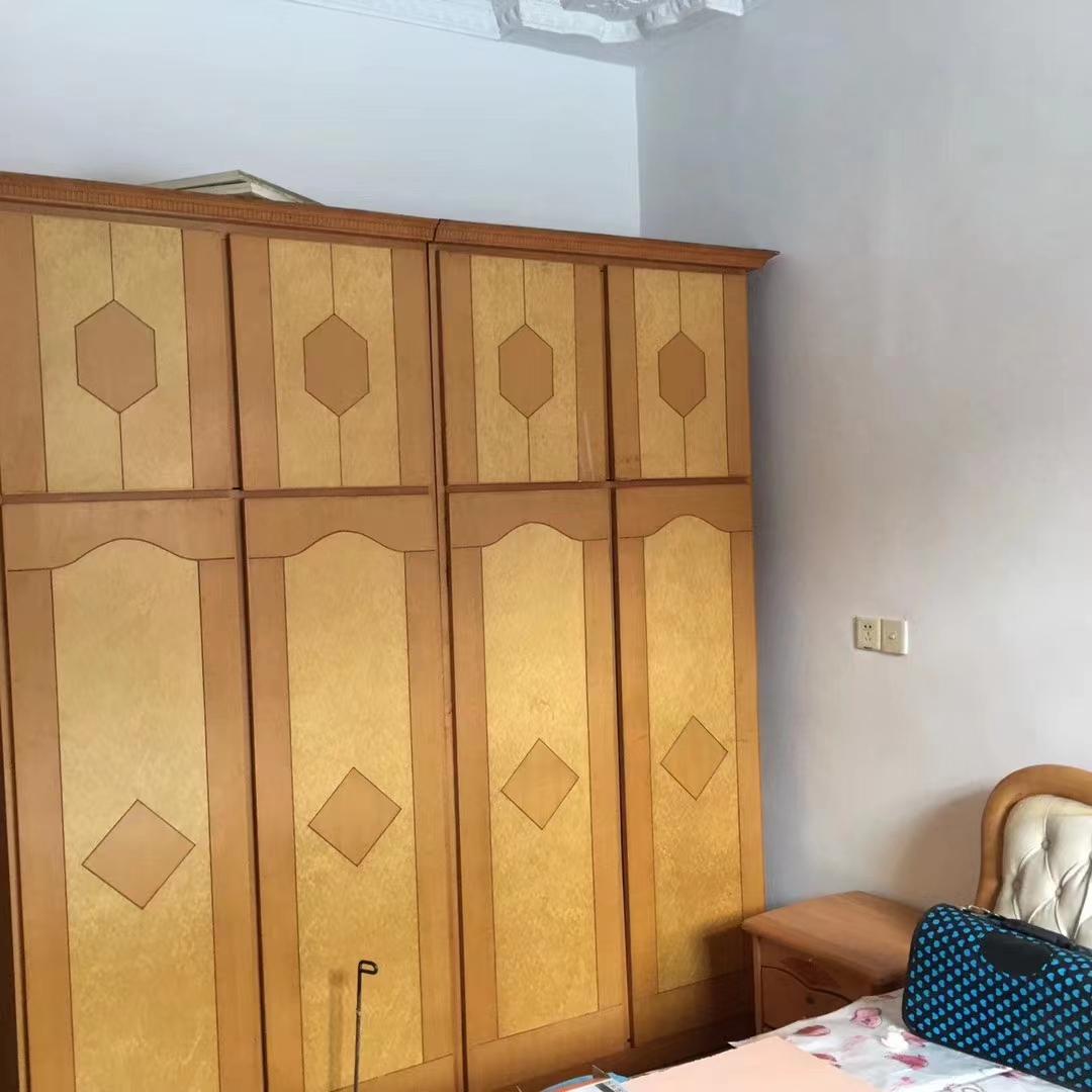 市中心医院家属区  2室1厅1卫    1000.0元/月室内图