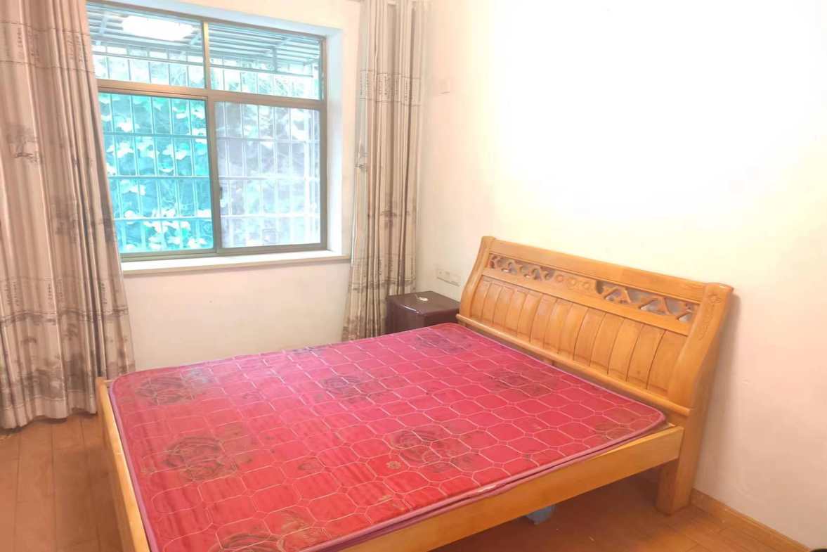 滨湖柴油机厂家属楼  3室2厅2卫   1500.00元/月室内图