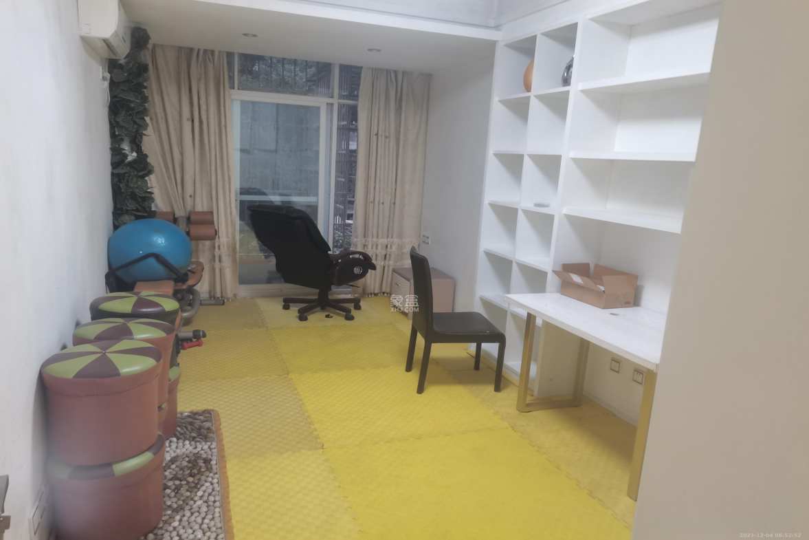 山水英伦  3室2厅2卫    2500.0元/月 山水英伦  3室2厅2卫    2500.0元/月室内图