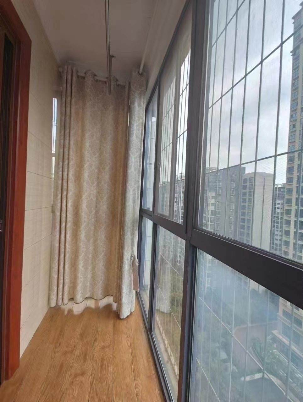 龙锦花苑 2室2厅1卫 1600.0元/月 龙锦花苑 2室2厅1卫 1600.0元/月室内图