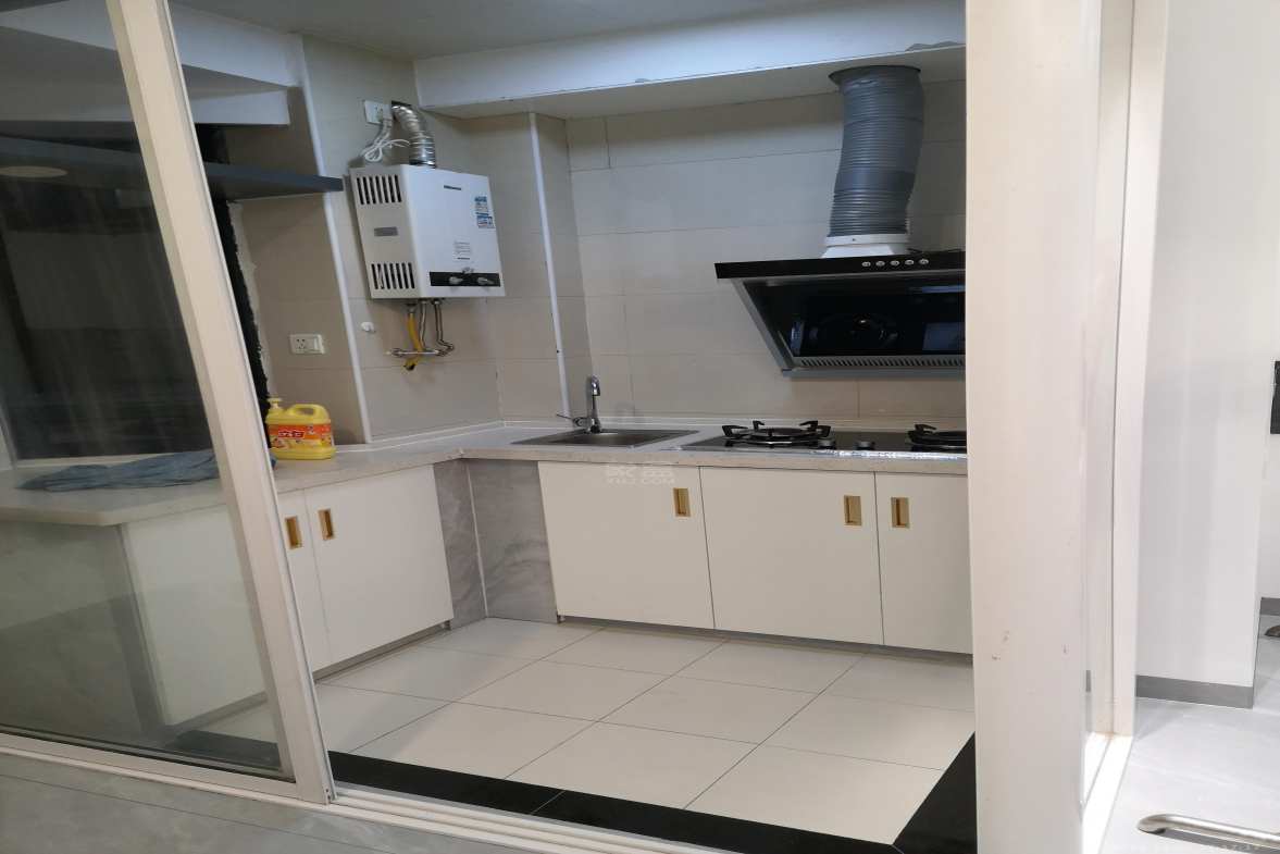 丰园公寓 1室1厅1卫 1100.0元/月 丰园公寓 1室1厅1卫 1100.0元/月室内图