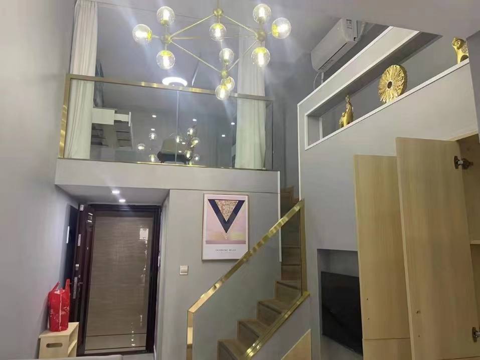 青春里  2室1厅1卫    52.8万 青春里  2室1厅1卫    52.8万室内图