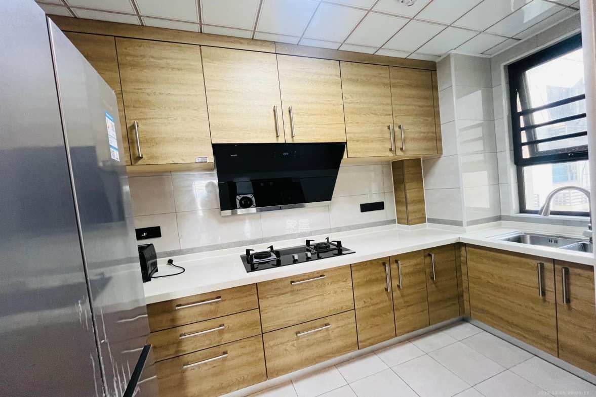 佳兆业云顶梅溪湖（佳兆业梅溪荟）  3室2厅1卫    3500.0元/月室内图