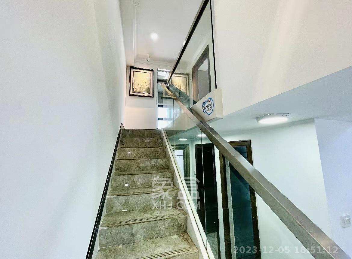 达美溪湖湾  2室2厅2卫   2800.00元/月室内图