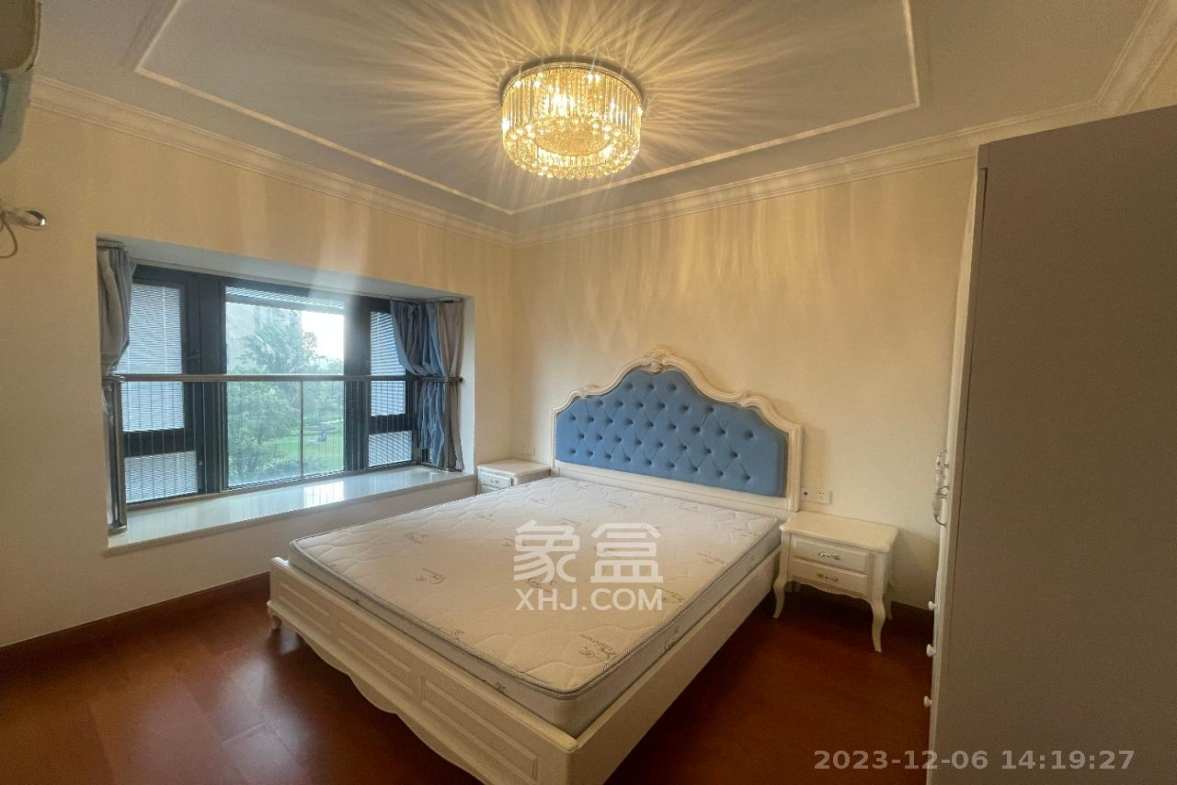 恒大御景半岛  3室2厅1卫   1500.00元/月室内图1