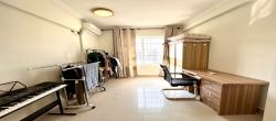 皇家花园  3室2厅2卫   135.00万
