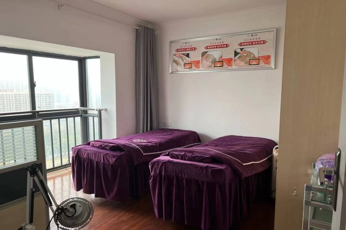 M国际  2室2厅1卫    2000.0元/月室内图