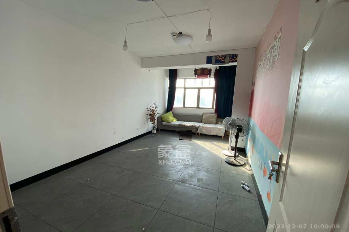 联合商厦 8室1厅1卫 7000.0元/月 联合商厦 8室1厅1卫 7000.0元/月室内图