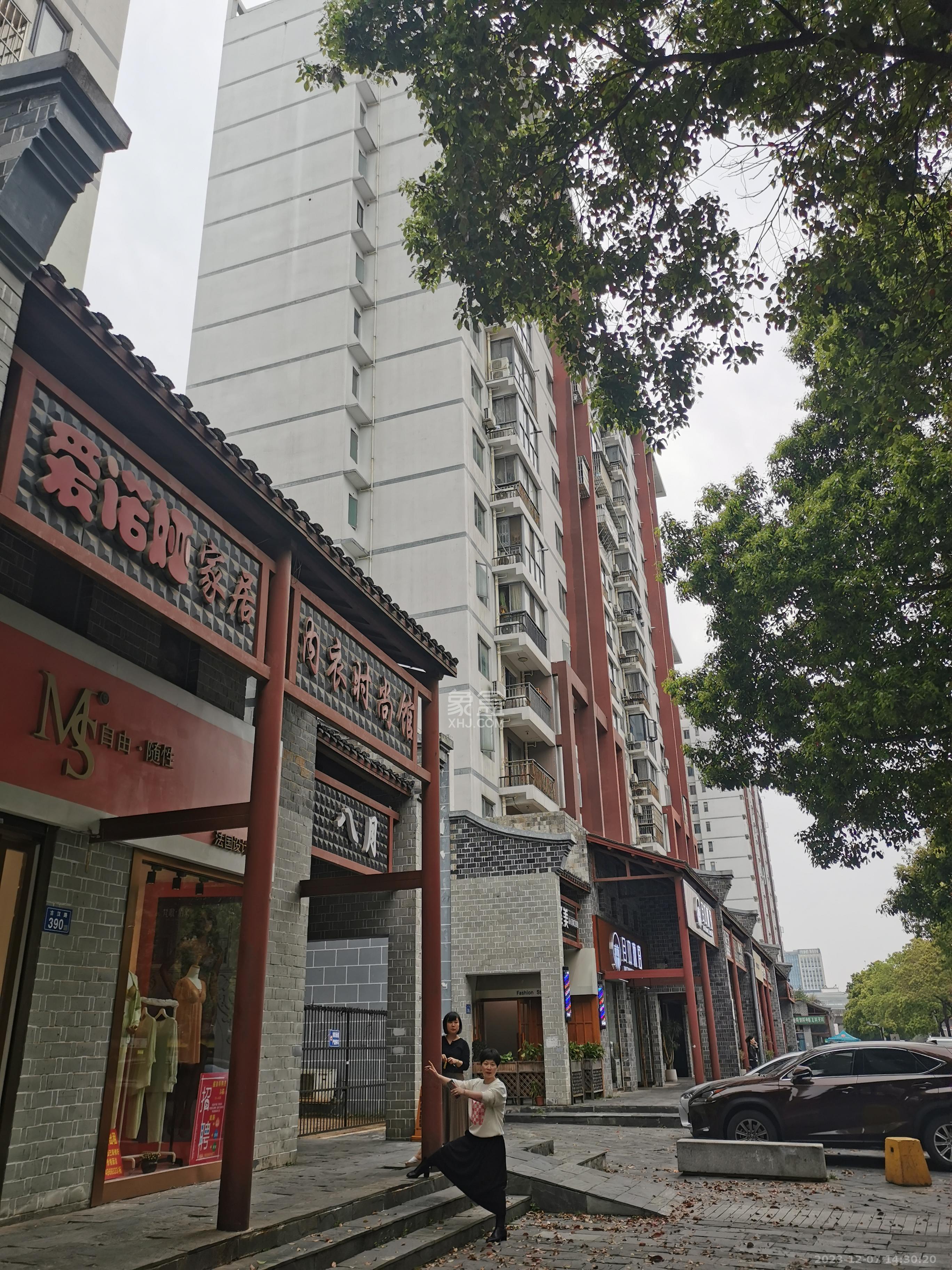 银港水晶城   70.0㎡      59999.0元/月室内图