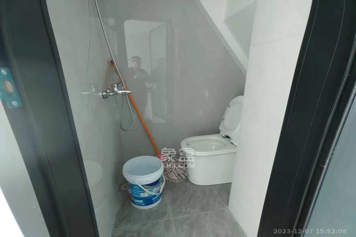 中一鲲出(鲲鹏府)  2室1厅2卫    2700.0元/月 中一鲲出(鲲鹏府)  2室1厅2卫    2700.0元/月室内图