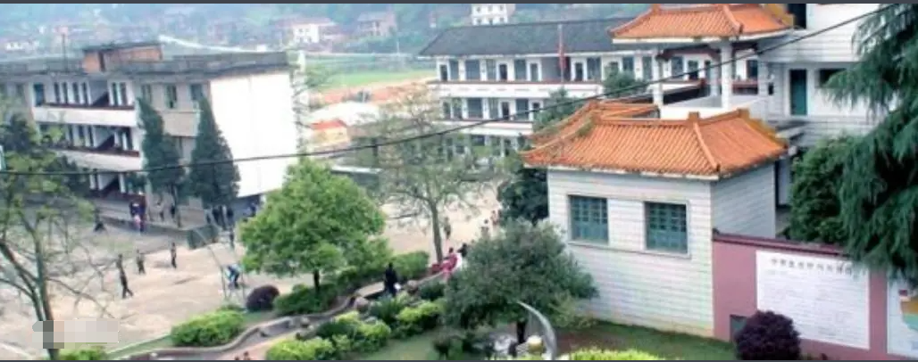 衡东县白莲镇尚德学校
