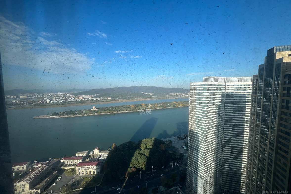 保利国际广场  4室2厅1卫   20000.00元/月室内图
