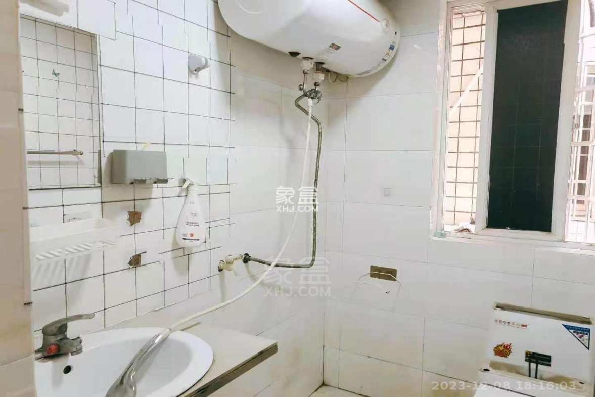 瀚水栗源  3室2厅2卫    600.0元/月室内图