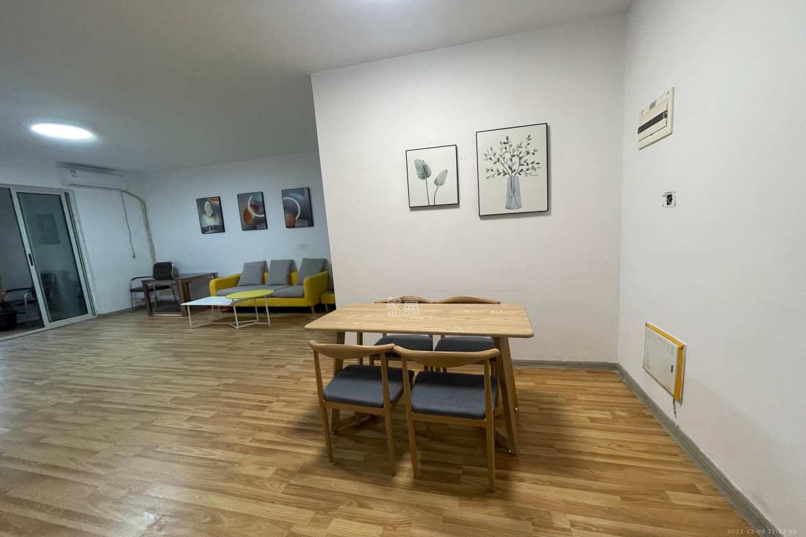 五矿万境水岸二期(五矿万境水岸和苑)  3室2厅2卫    2800.0元/月 五矿万境水岸二期(五矿万境水岸和苑)  3室2厅2卫    2800.0元/月室内图