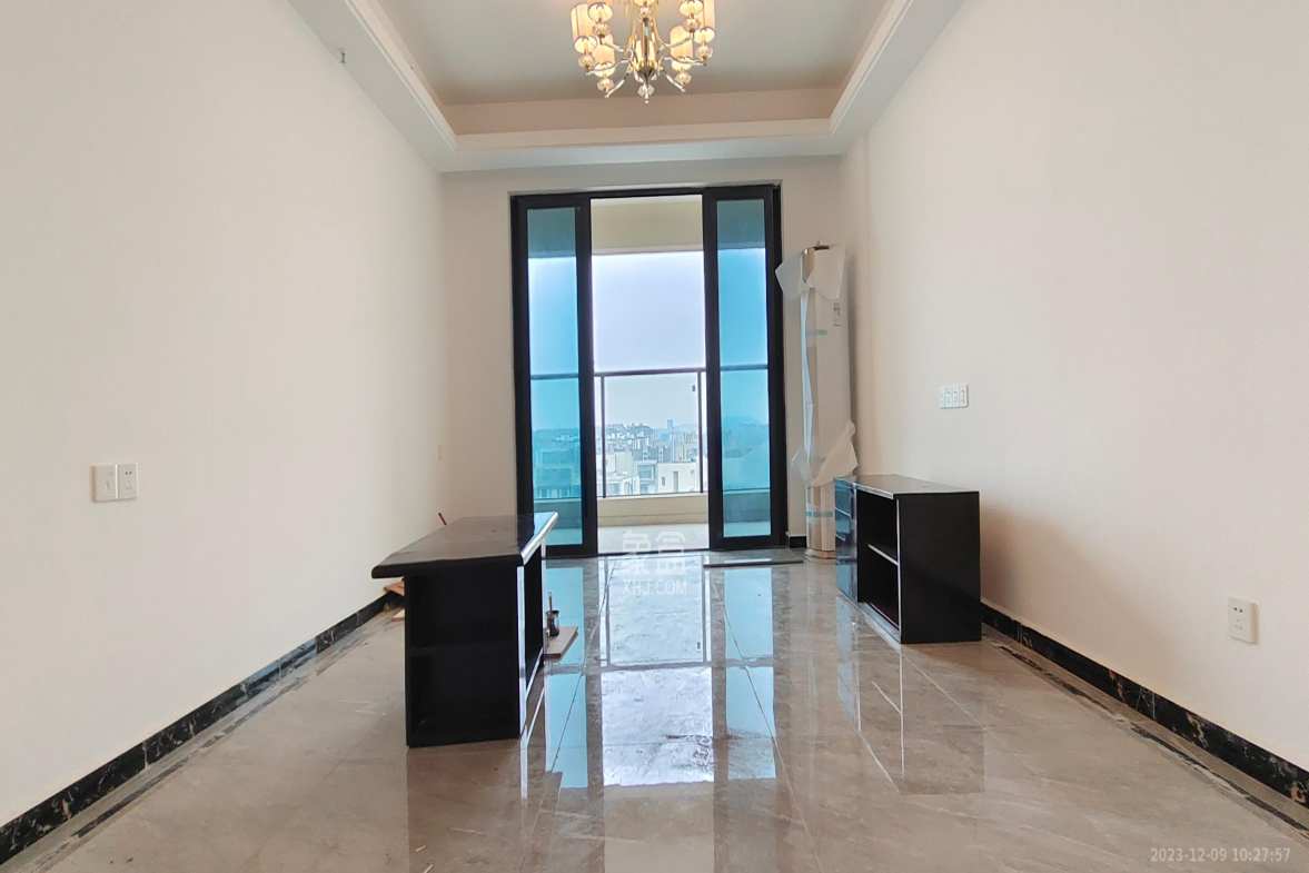 万润滨江天著  3室2厅2卫    2600.0元/月室内图1