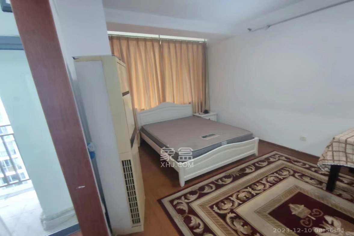 湘域中央  1室1厅1卫    1900.0元/月室内图