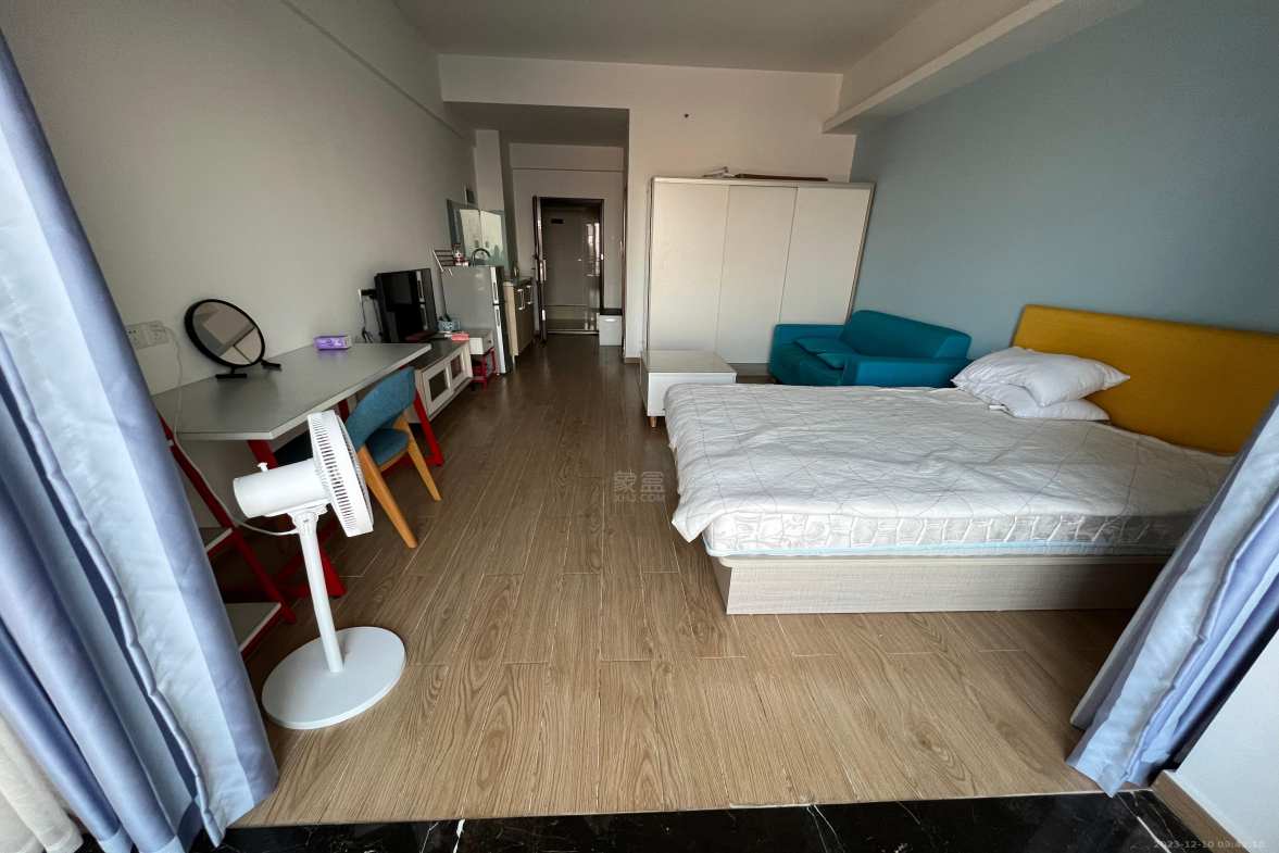 中泰财富湘江  1室1厅1卫    1300.0元/月室内图