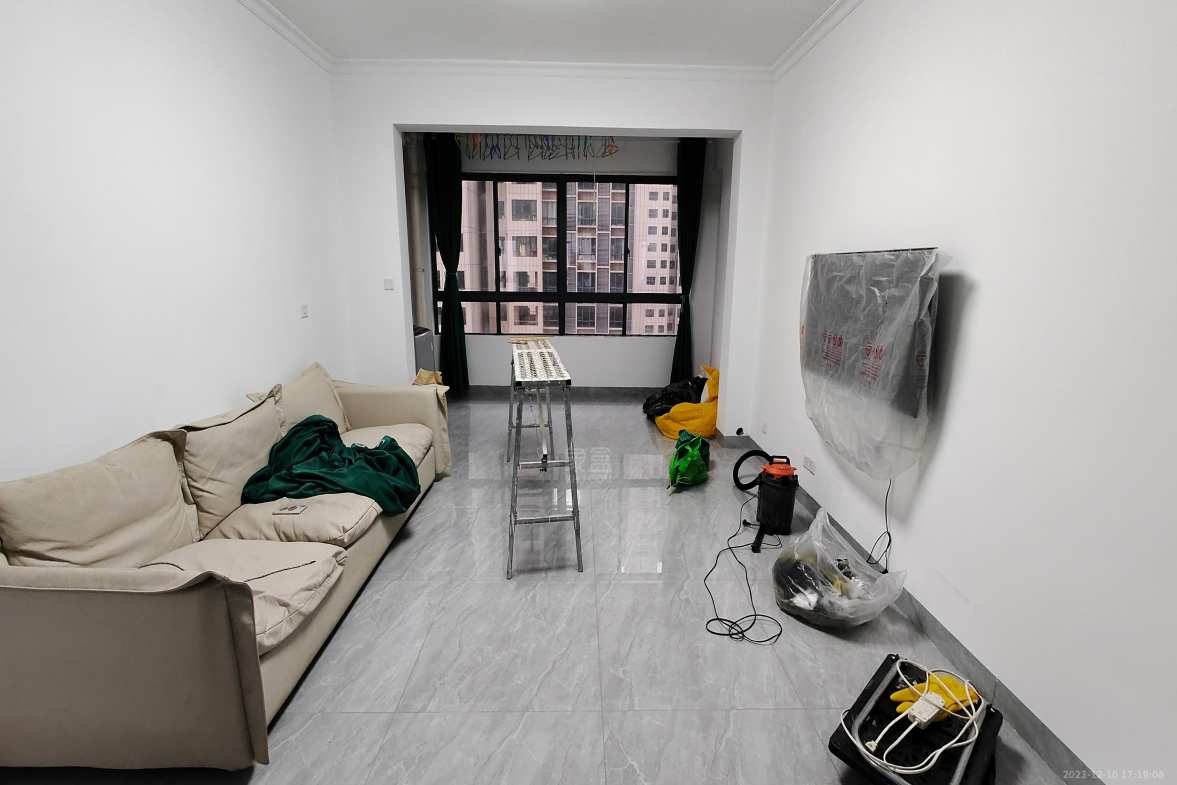 山水豪庭  3室2厅1卫    2100.0元/月室内图