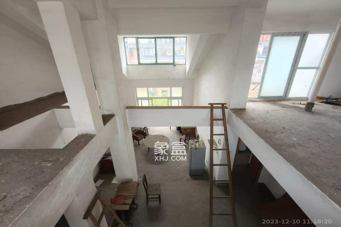 白沙世纪佳园 8室2厅2卫 3500.0元/月 白沙世纪佳园 8室2厅2卫 3500.0元/月室内图