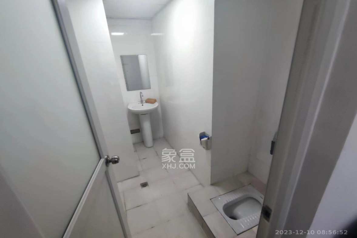 湘域中央  1室1厅1卫    1900.0元/月室内图