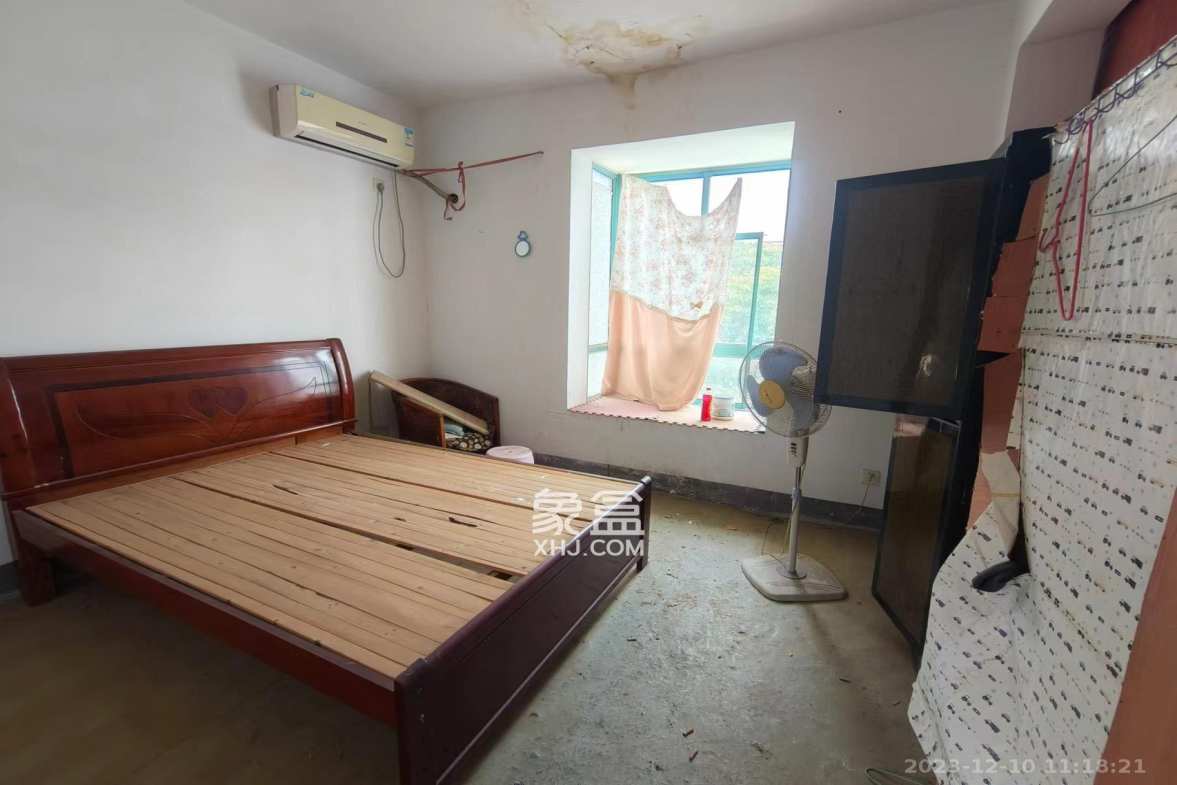 白沙世纪佳园 8室2厅2卫 3500.0元/月 白沙世纪佳园 8室2厅2卫 3500.0元/月室内图