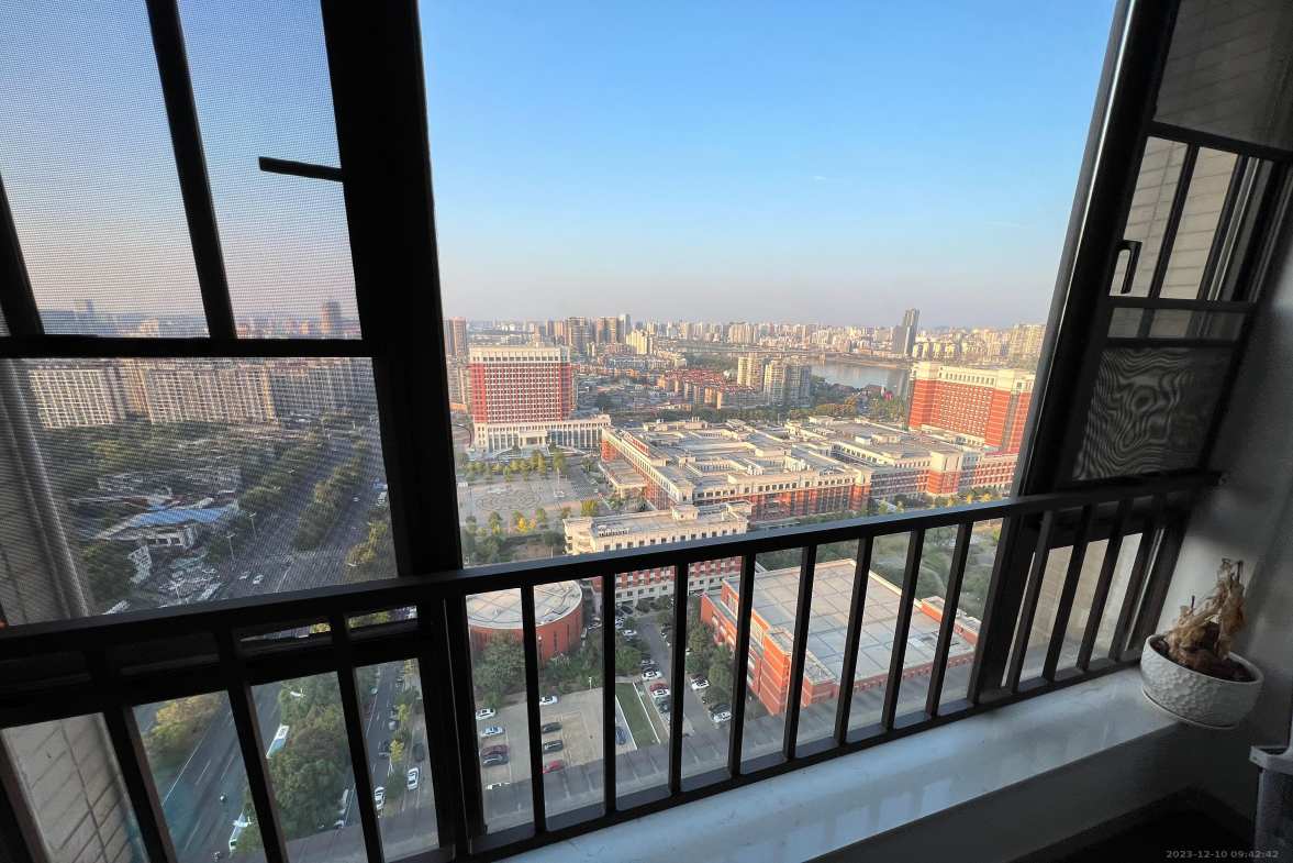 中泰财富湘江  1室1厅1卫    1300.0元/月室内图