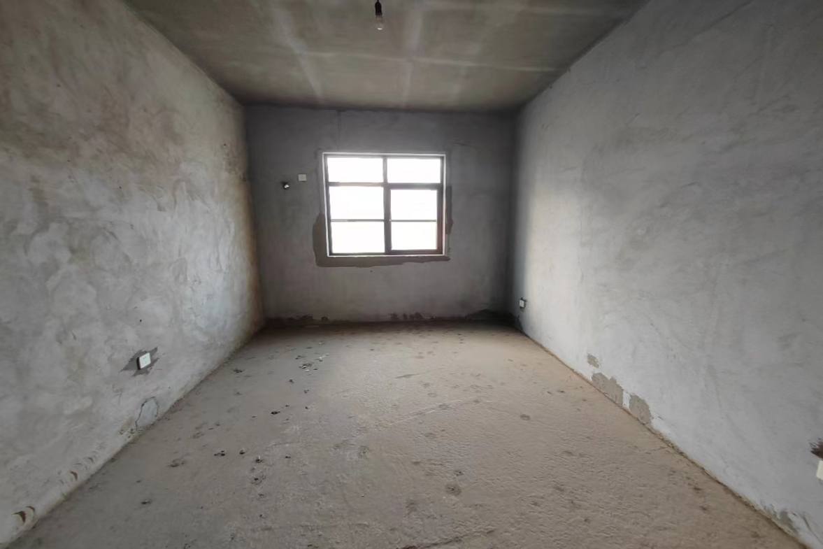 龙庭贵筑二期 3室2厅2卫 72.00万 龙庭贵筑二期 3室2厅2卫 72.00万室内图