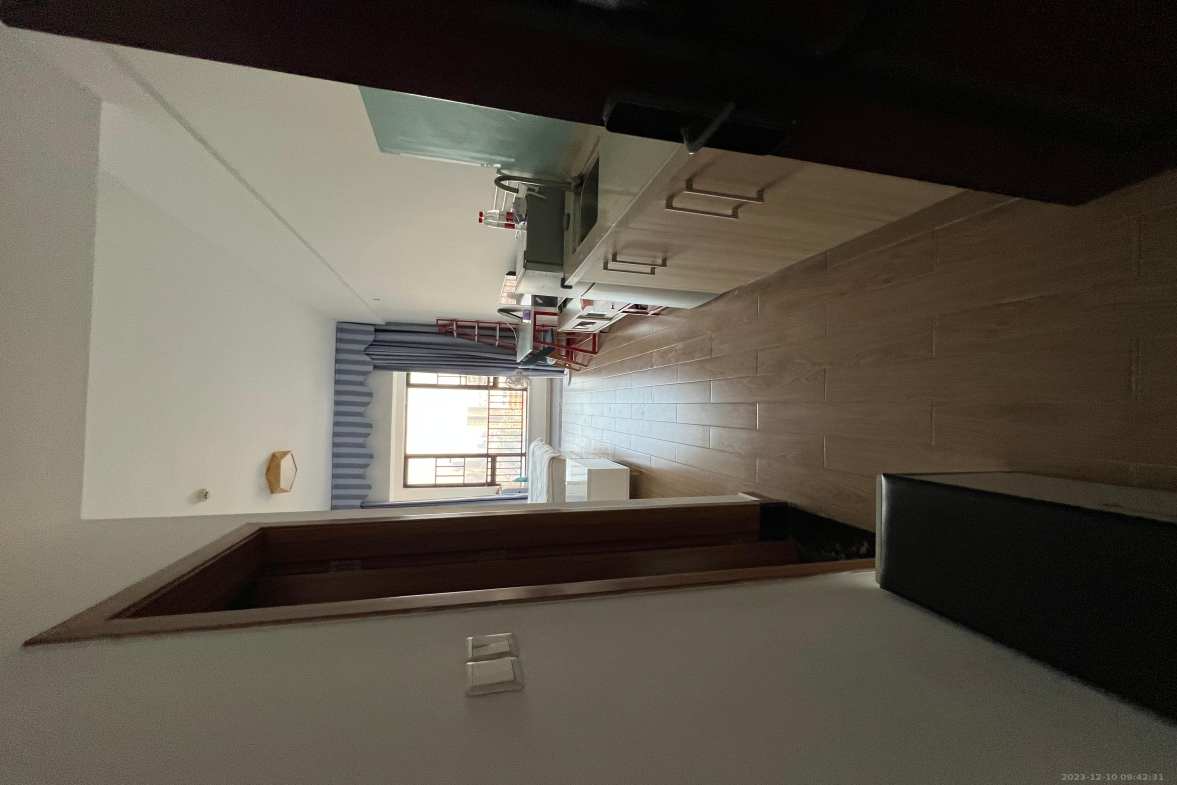 中泰财富湘江  1室1厅1卫    1300.0元/月室内图