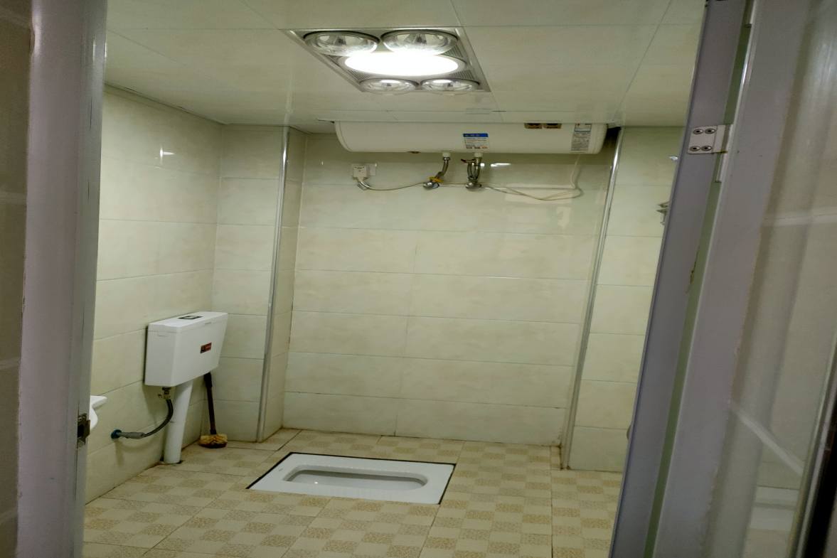 众和家园 1室1厅1卫 650.0元/月 众和家园 1室1厅1卫 650.0元/月室内图