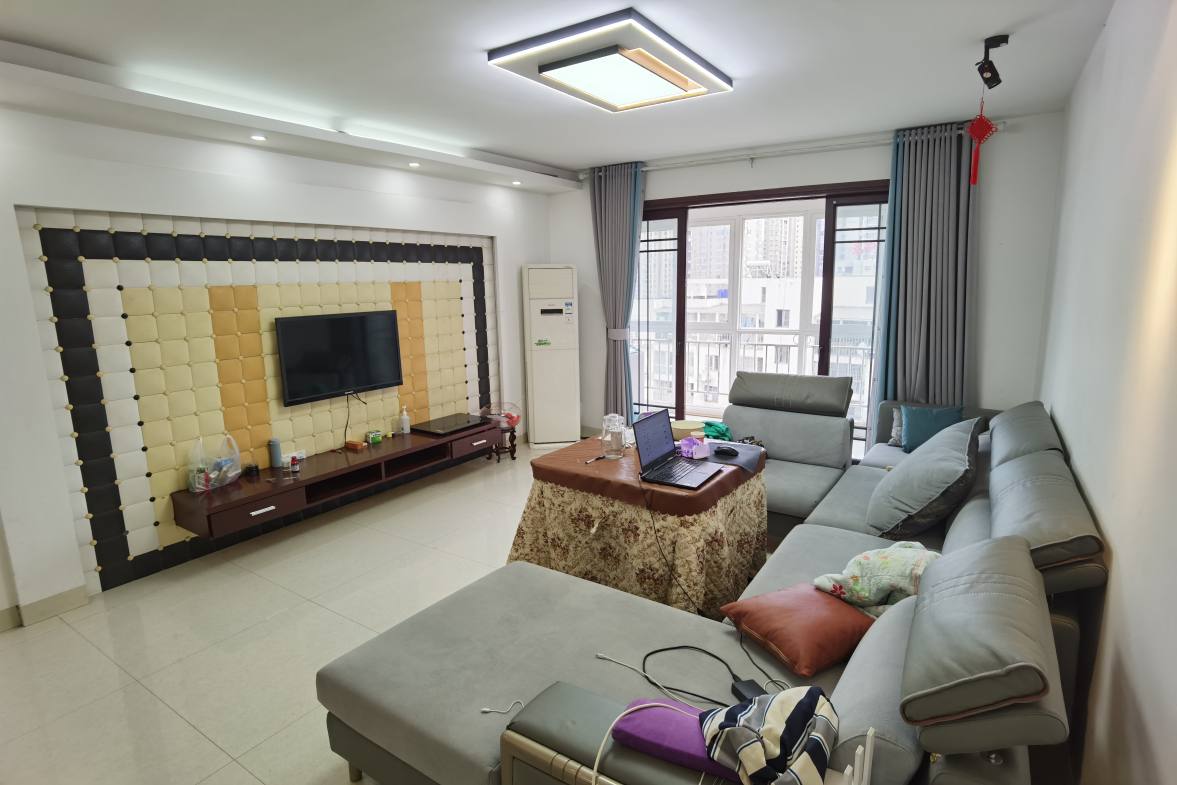 东方豪苑 3室2厅2卫 2000.0元/月 东方豪苑 3室2厅2卫 2000.0元/月室内图