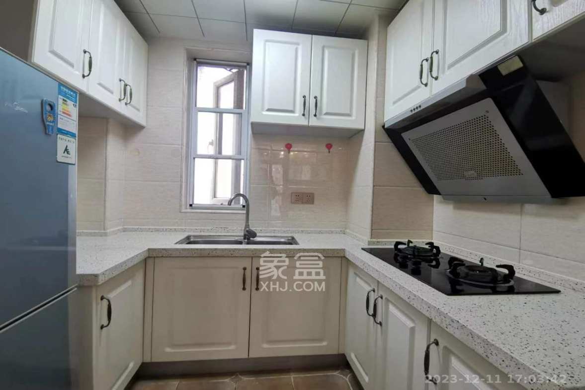 万国城（当代满庭春MOMA）三期  3室2厅1卫    3100.0元/月室内图