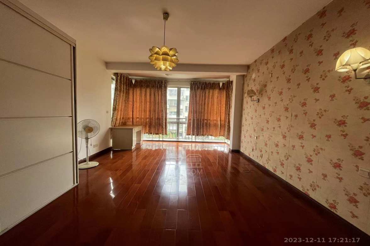 白鹤园 4室2厅2卫 3000.0元/月 白鹤园 4室2厅2卫 3000.0元/月室内图