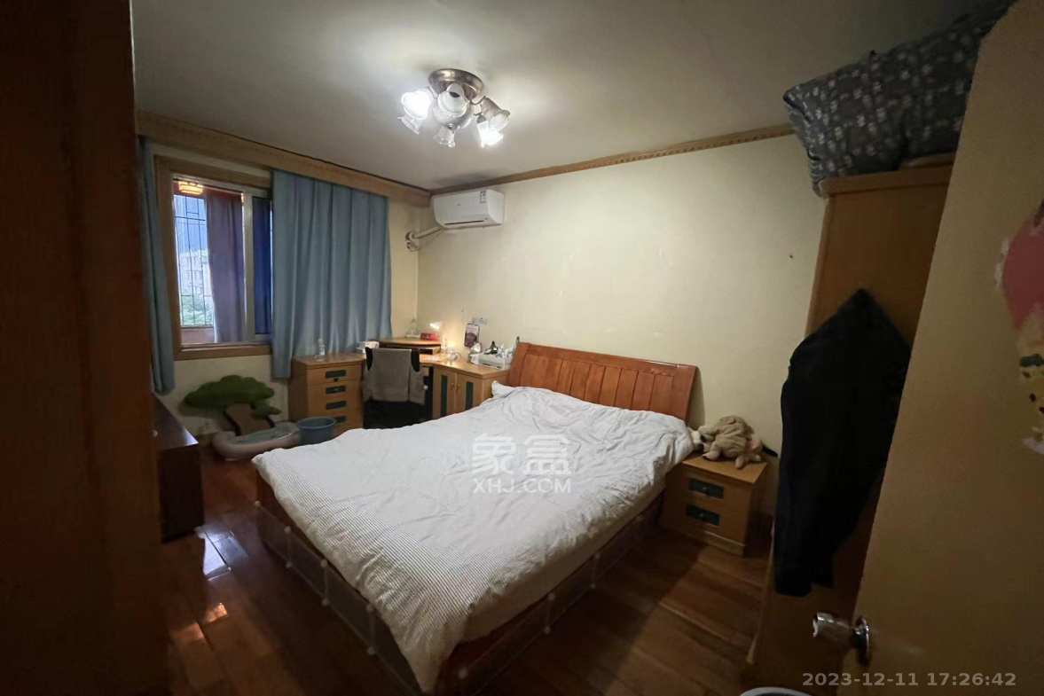 景园小区  3室1厅1卫    2200.0元/月室内图