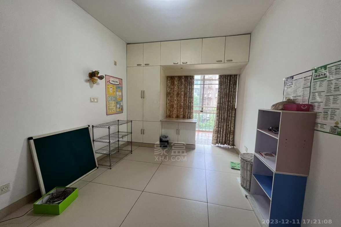 白鹤园 4室2厅2卫 3000.0元/月 白鹤园 4室2厅2卫 3000.0元/月室内图