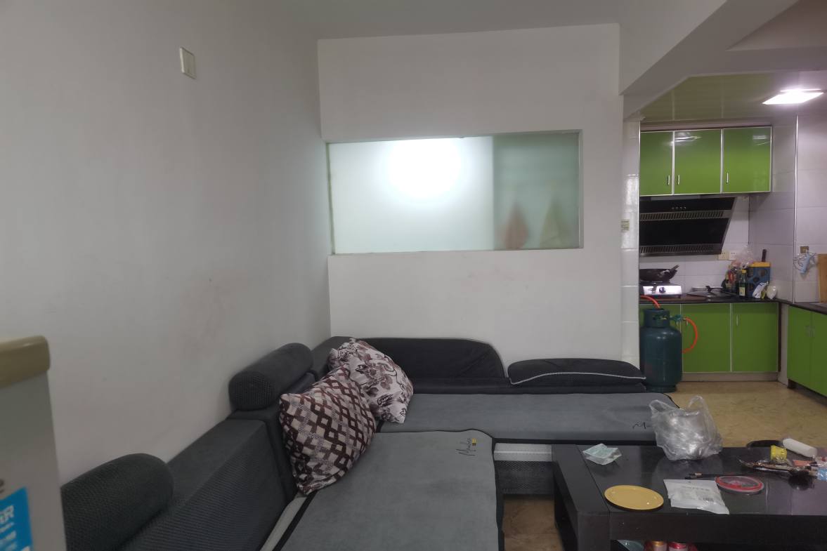 东方豪苑  0室0厅0卫    1000.0元/月室内图1