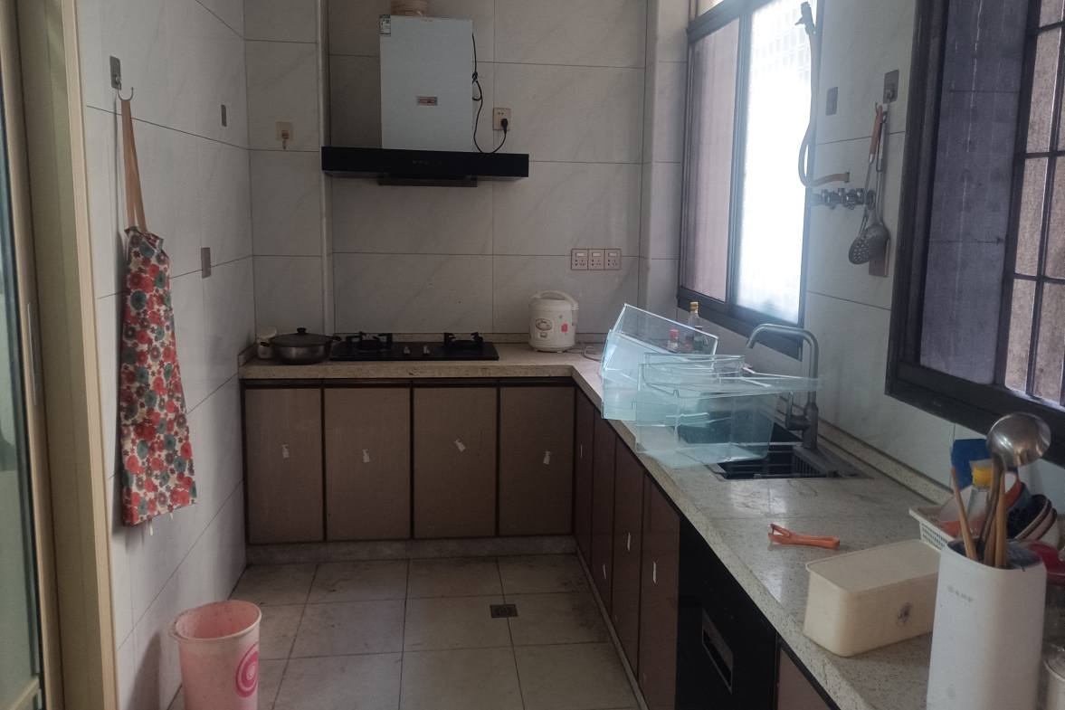 娄底工商银行家属楼 0室0厅0卫 1200.0元/月 娄底工商银行家属楼 0室0厅0卫 1200.0元/月室内图