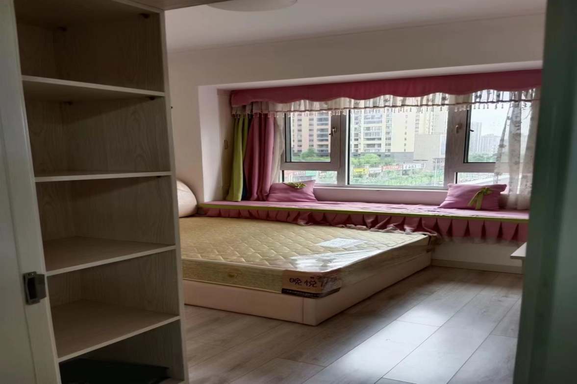 百弘学府城 3室2厅1卫 1800.0元/月 百弘学府城 3室2厅1卫 1800.0元/月室内图